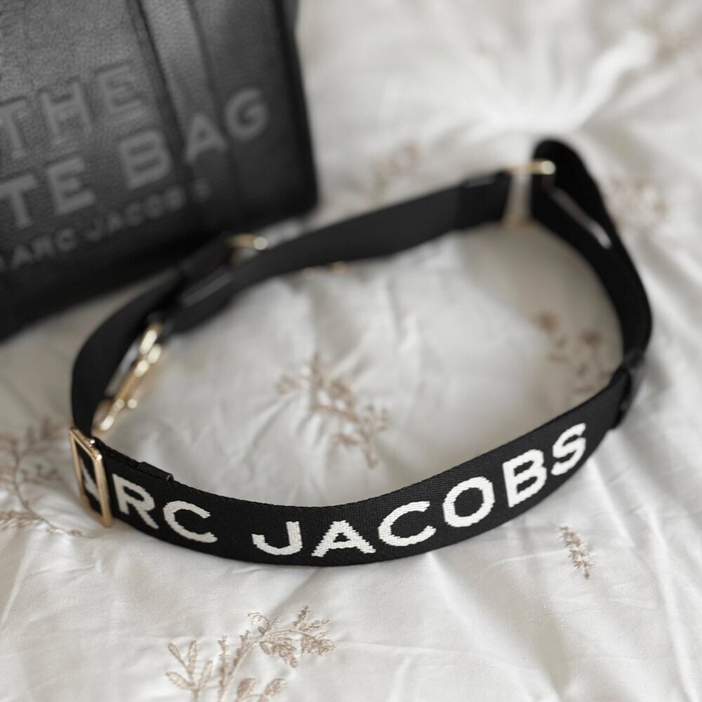 Marc Jacobs The Small Leather Tote Bag w an Extra strap - Picture 10 of 15